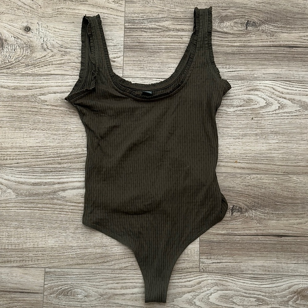 Wild Fable ruffle strap army green bodysuit